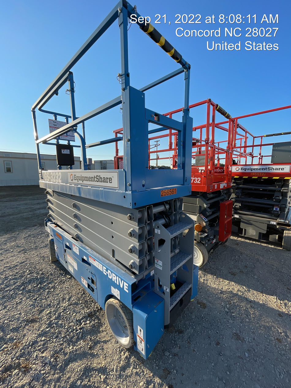 2022 GENIE GS-3232