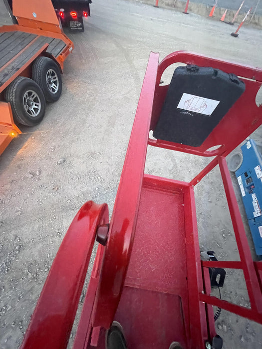 2020 MEC 1330SE Solid NM Tires, Steel Swing out Doors, LCS, Beacon, 900W Inverter