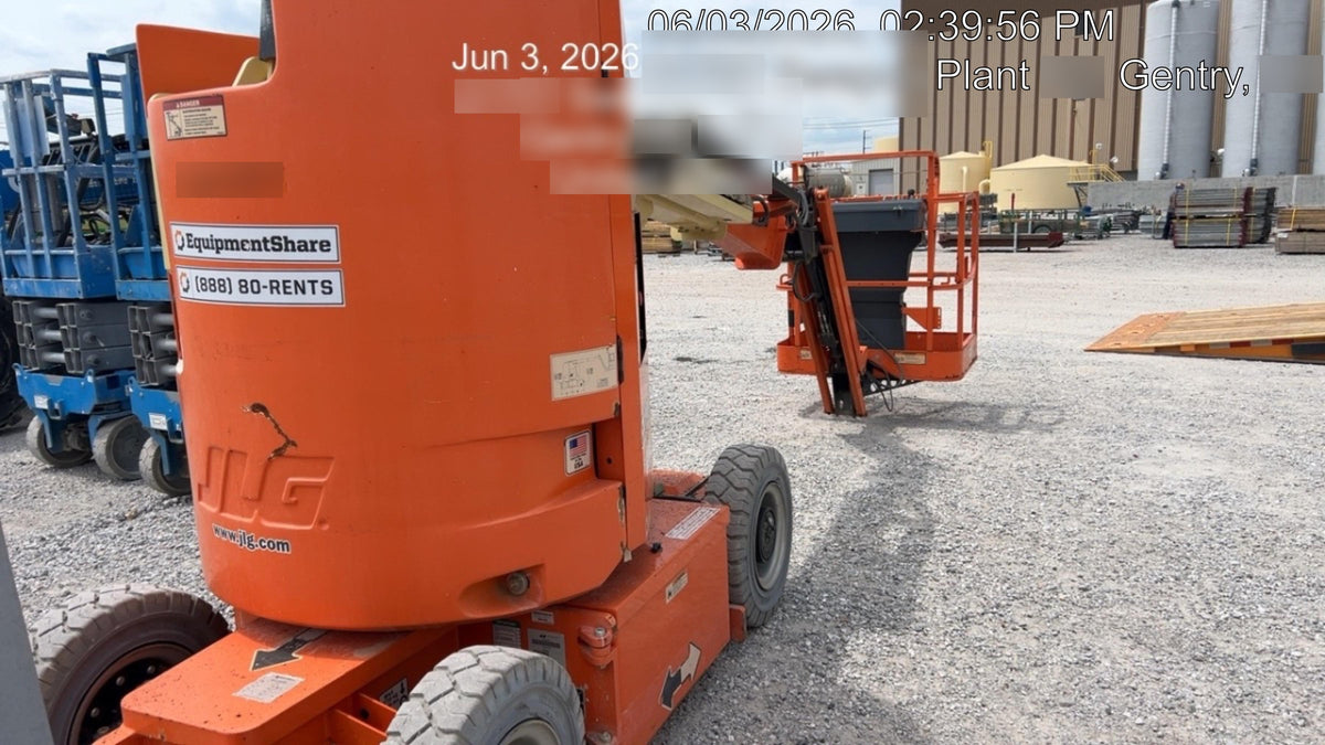 2019 JLG E300AJP