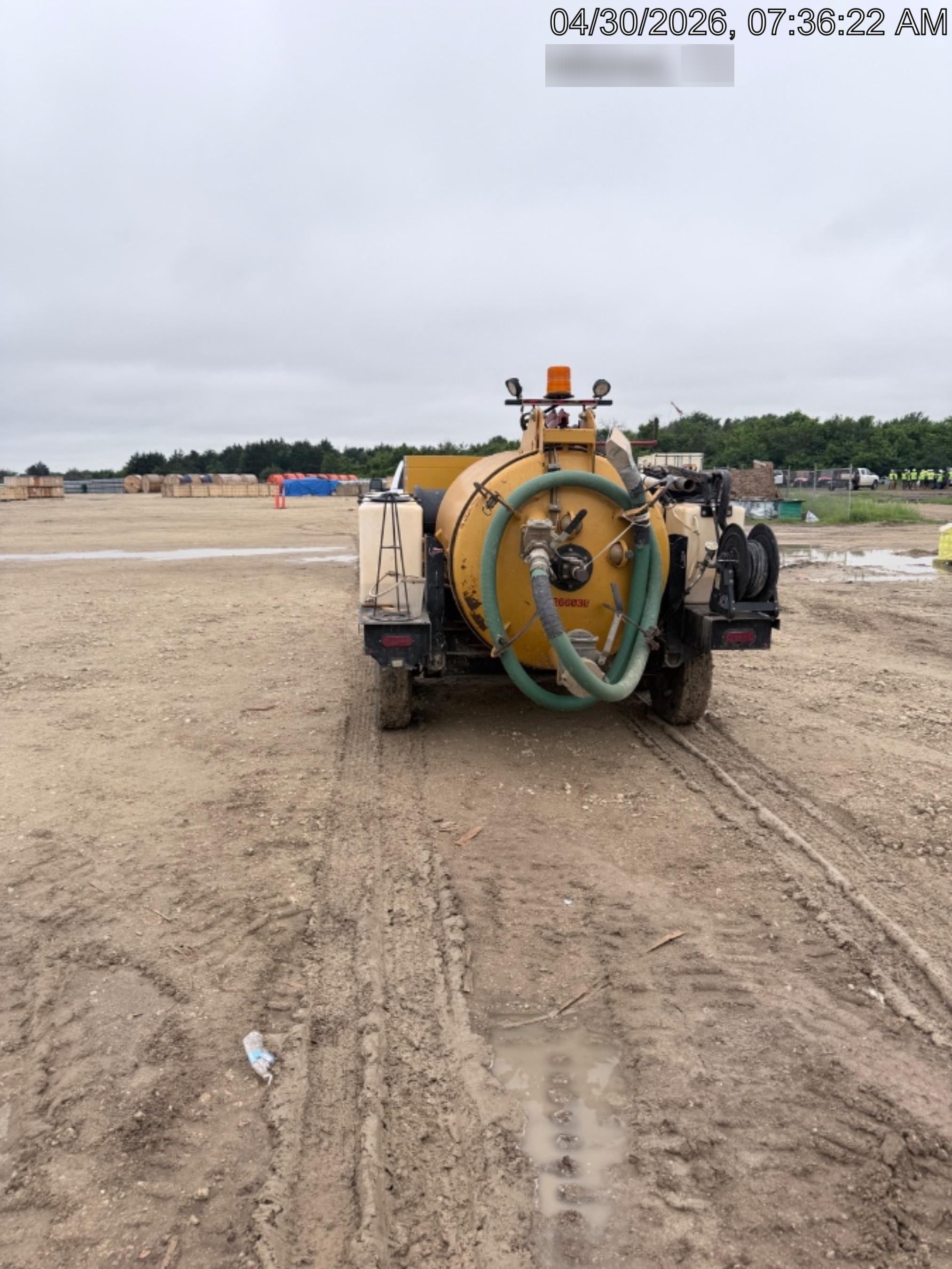 2023 VAC-TRON LP573XDT