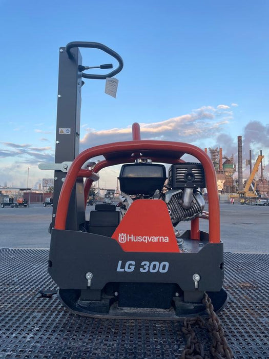 2025 HUSQVARNA LG300