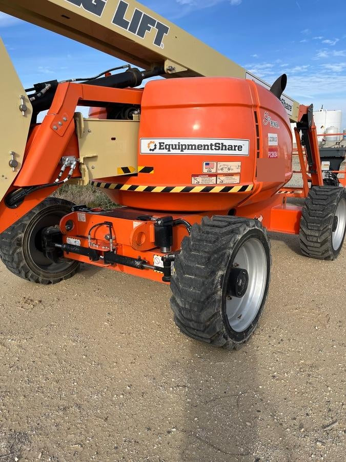 2021 JLG 600AJ