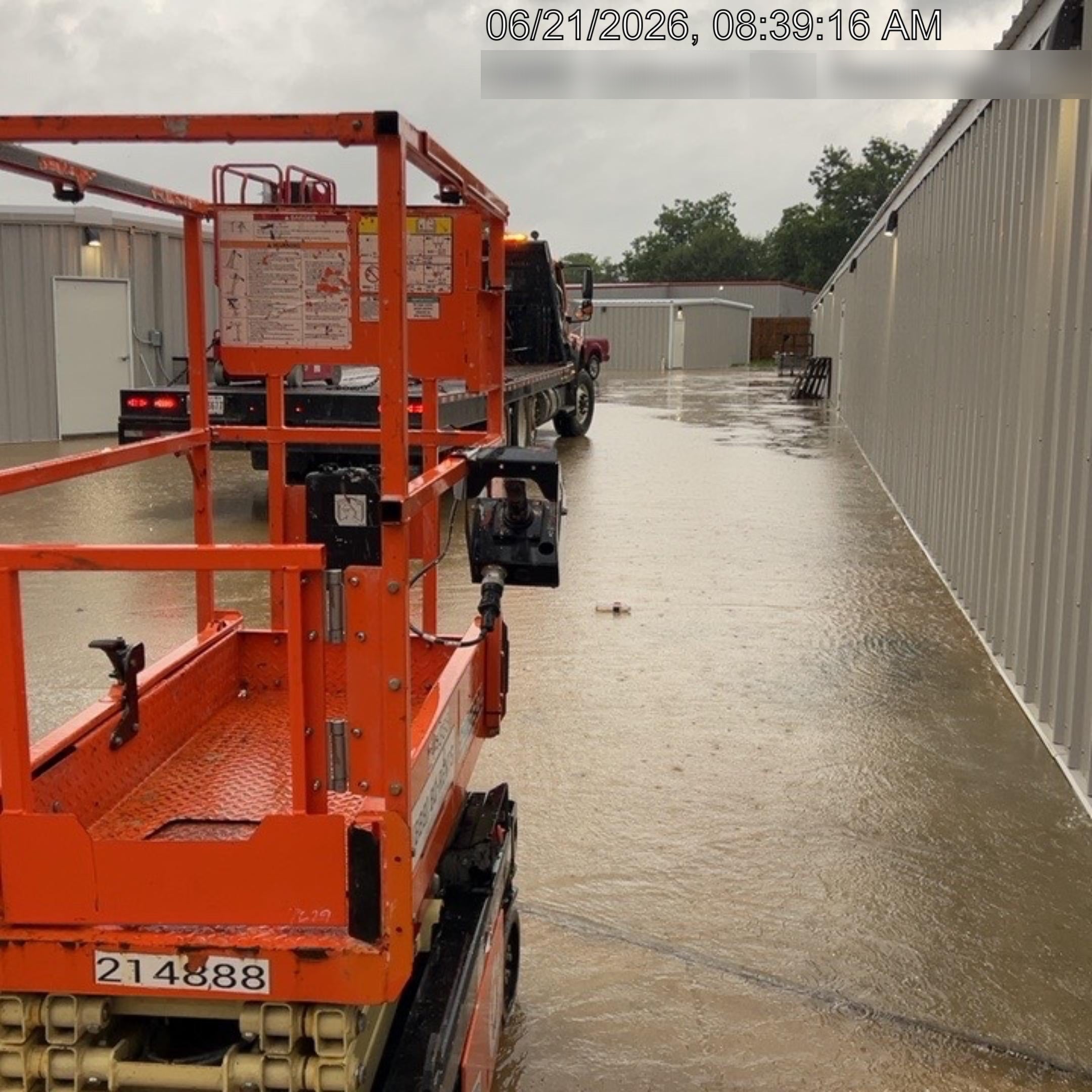 2022 JLG ES1330L