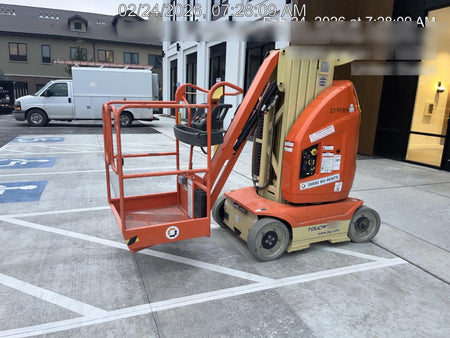 2022 JLG 26E