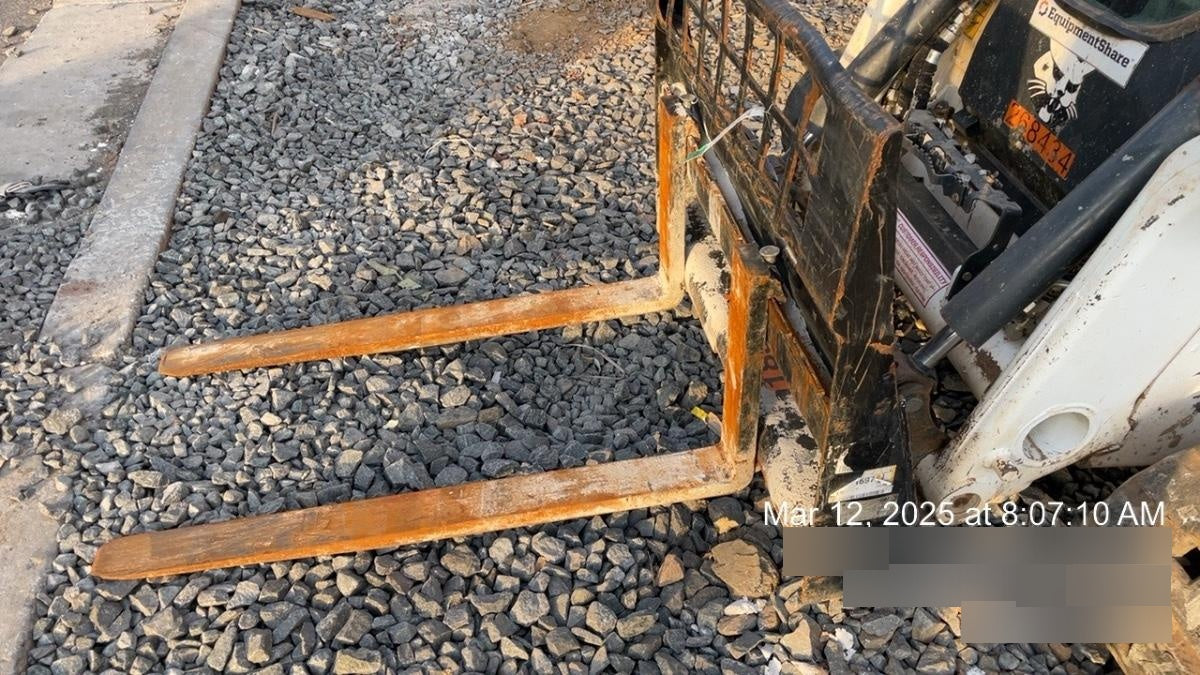 2021 PALADIN 48" Pallet Forks - Paladin