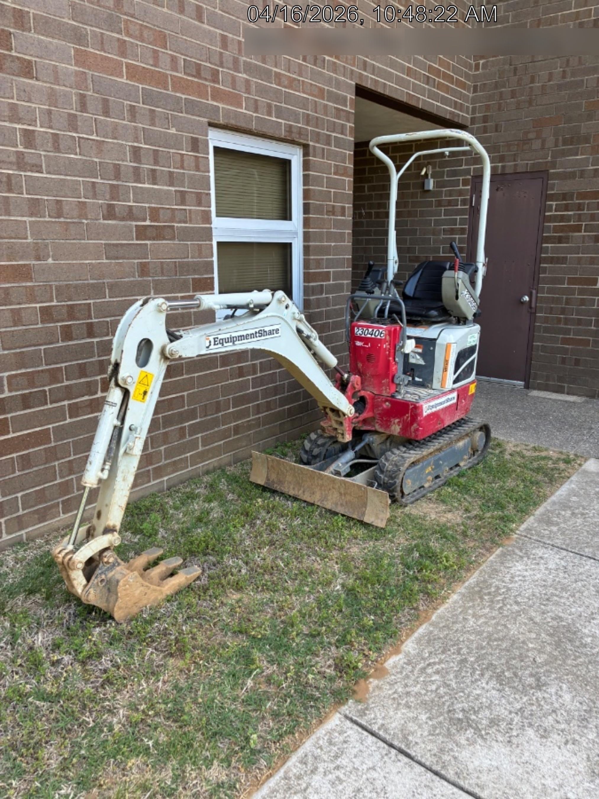 2022 TAKEUCHI TB210R