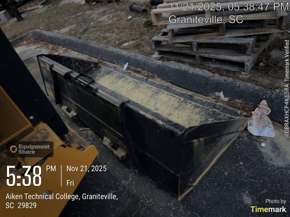 2025 JOHN DEERE 84" Bucket - John Deere