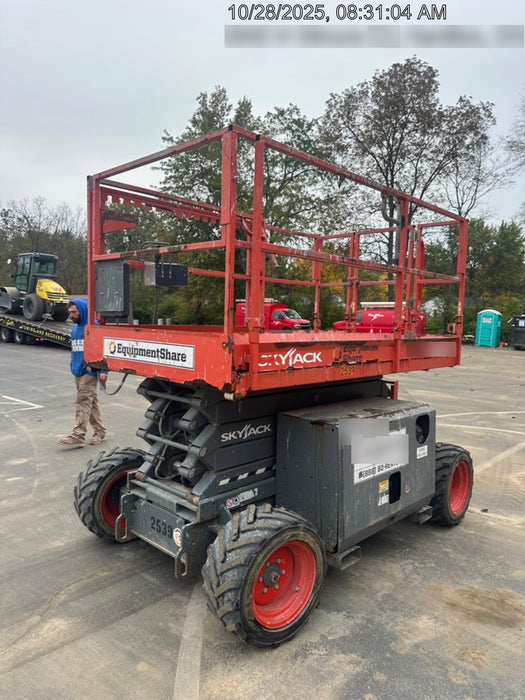 2016 SKYJACK SJ6832 RT