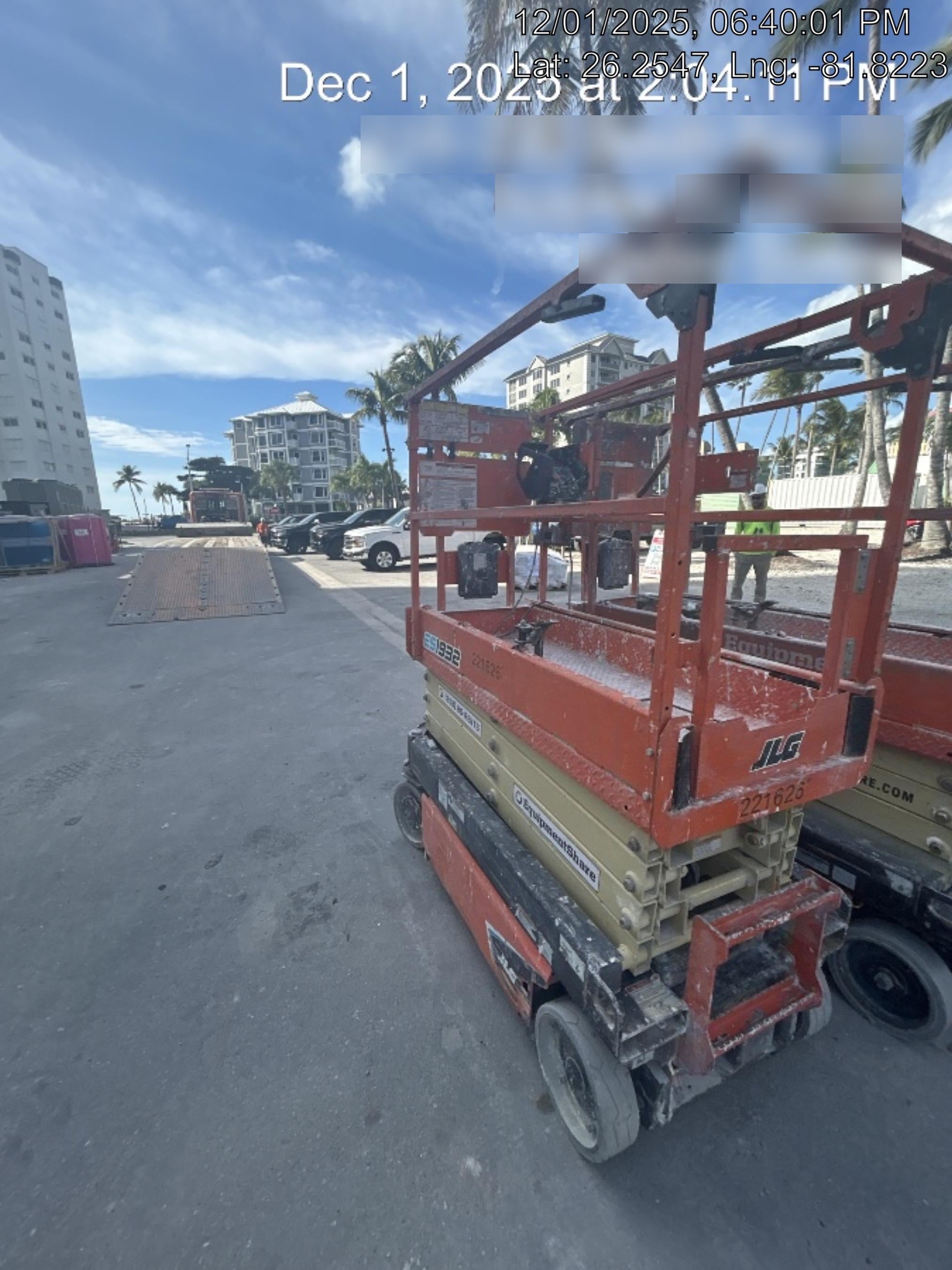 2022 JLG ES1932