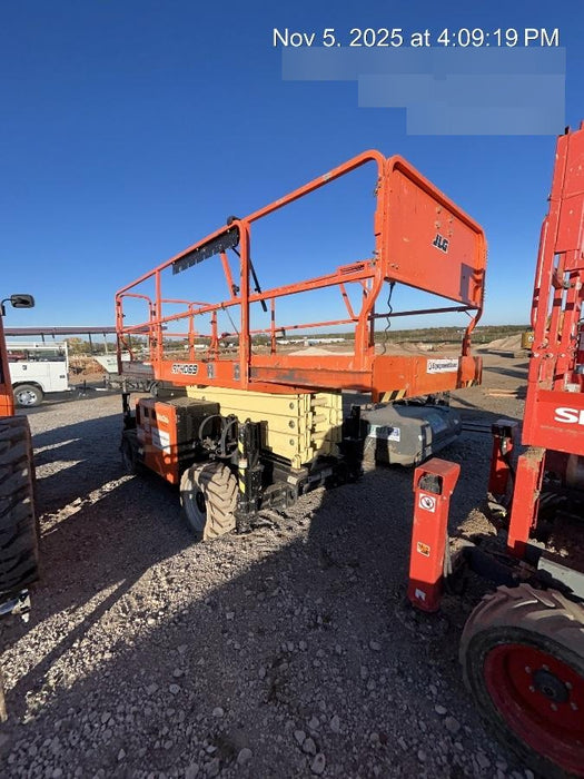 2021 JLG RT4069