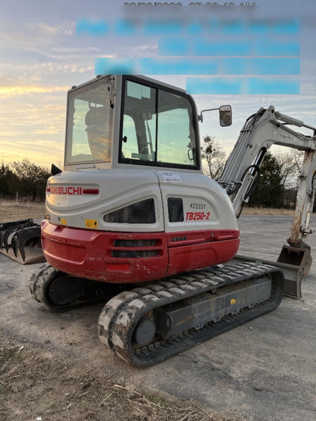 2024 TAKEUCHI TB250-2CR