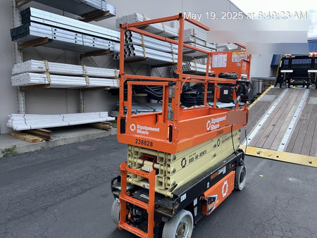 2022 JLG ES2632