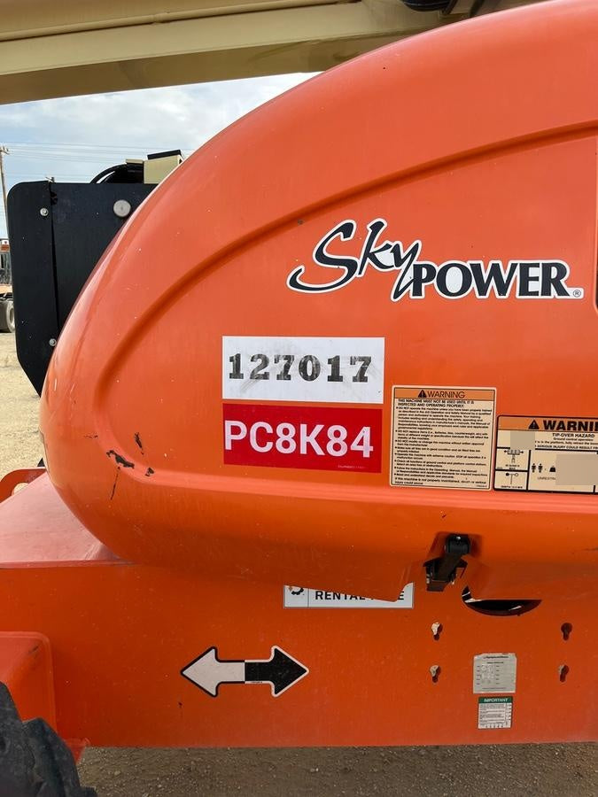 2021 JLG 600AJ