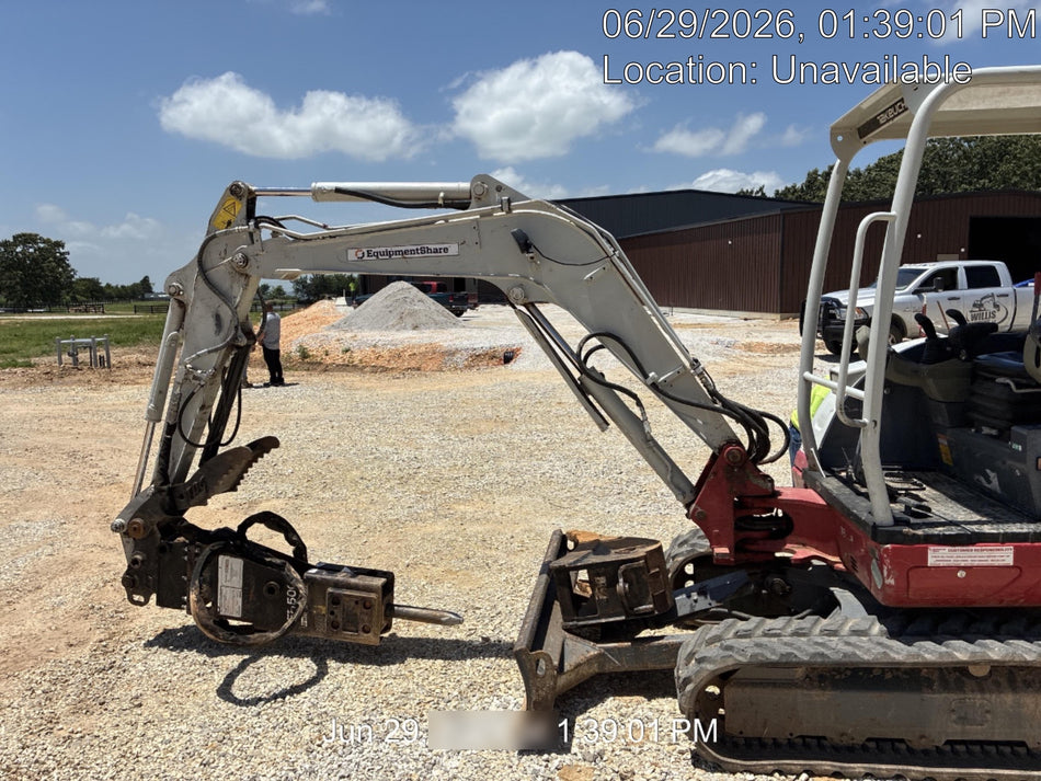2021 TAKEUCHI TB235-2R