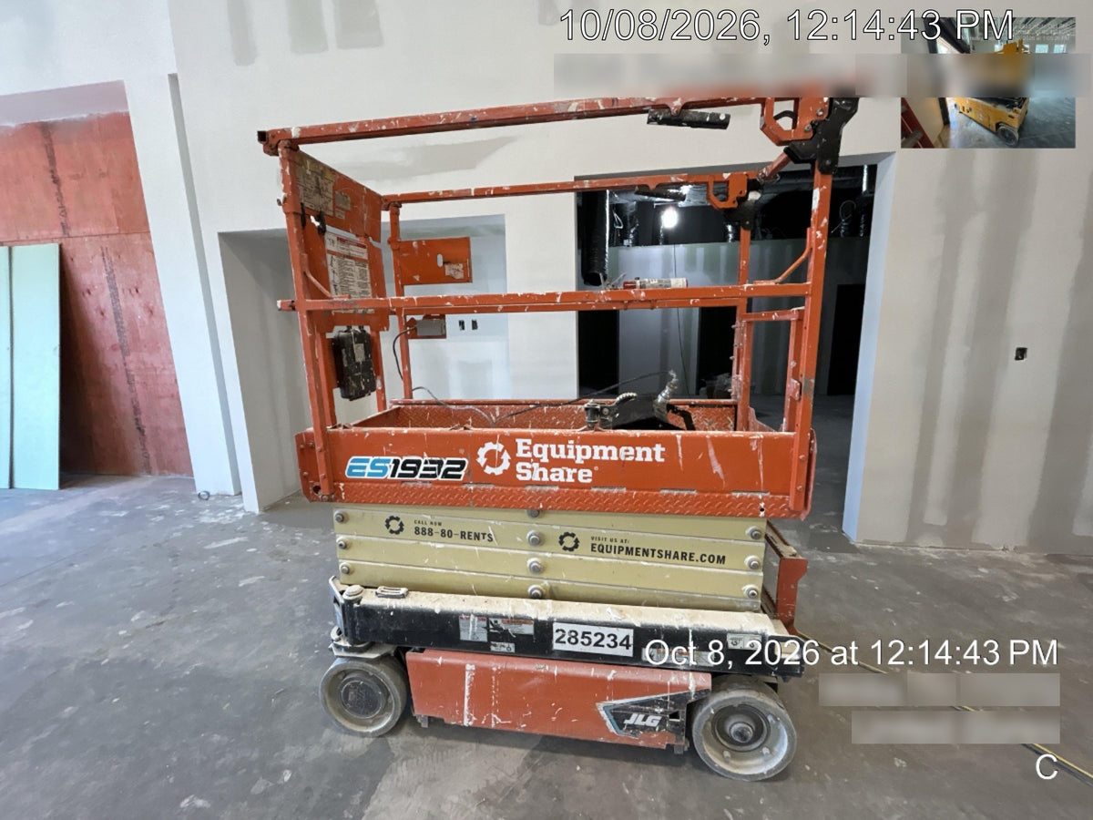 2022 JLG ES1932