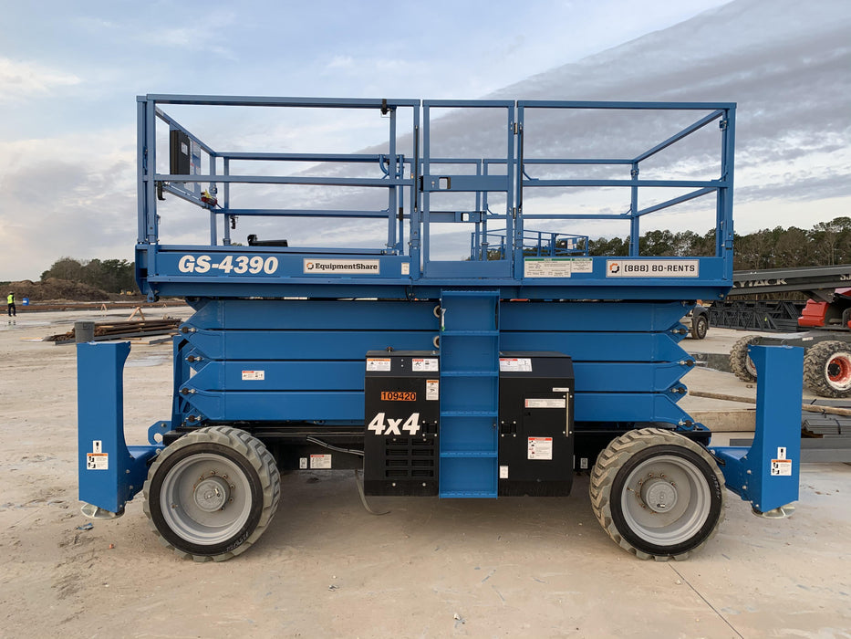 2020 GENIE GS-4390 RT