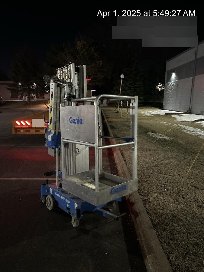 2020 GENIE AWP-30S