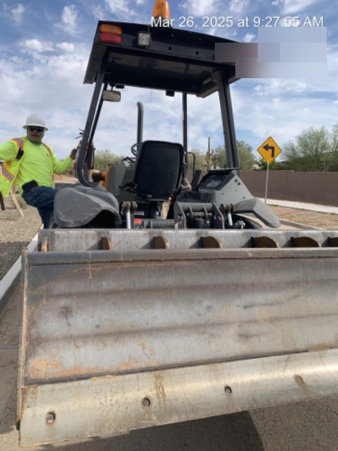 2019 CASE 570N EP