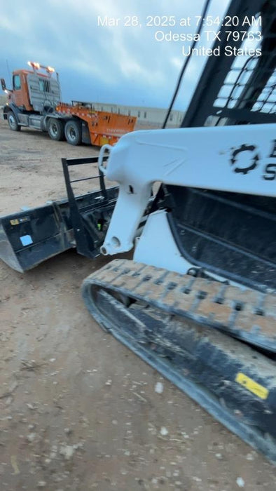 2025 ARROW MATERIAL HANDLING F5100CB - 72"