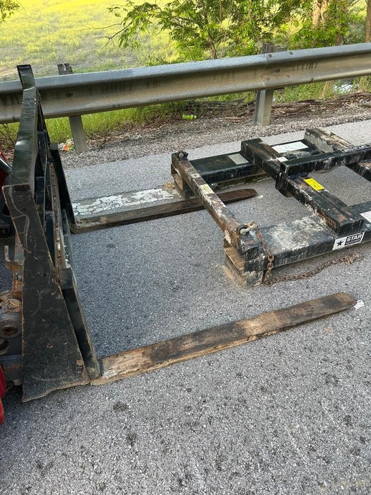 2022 PALADIN 48" Pallet Forks - Paladin