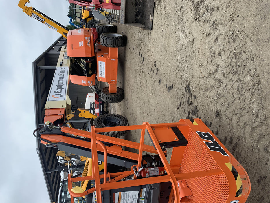 2020 JLG 660SJ