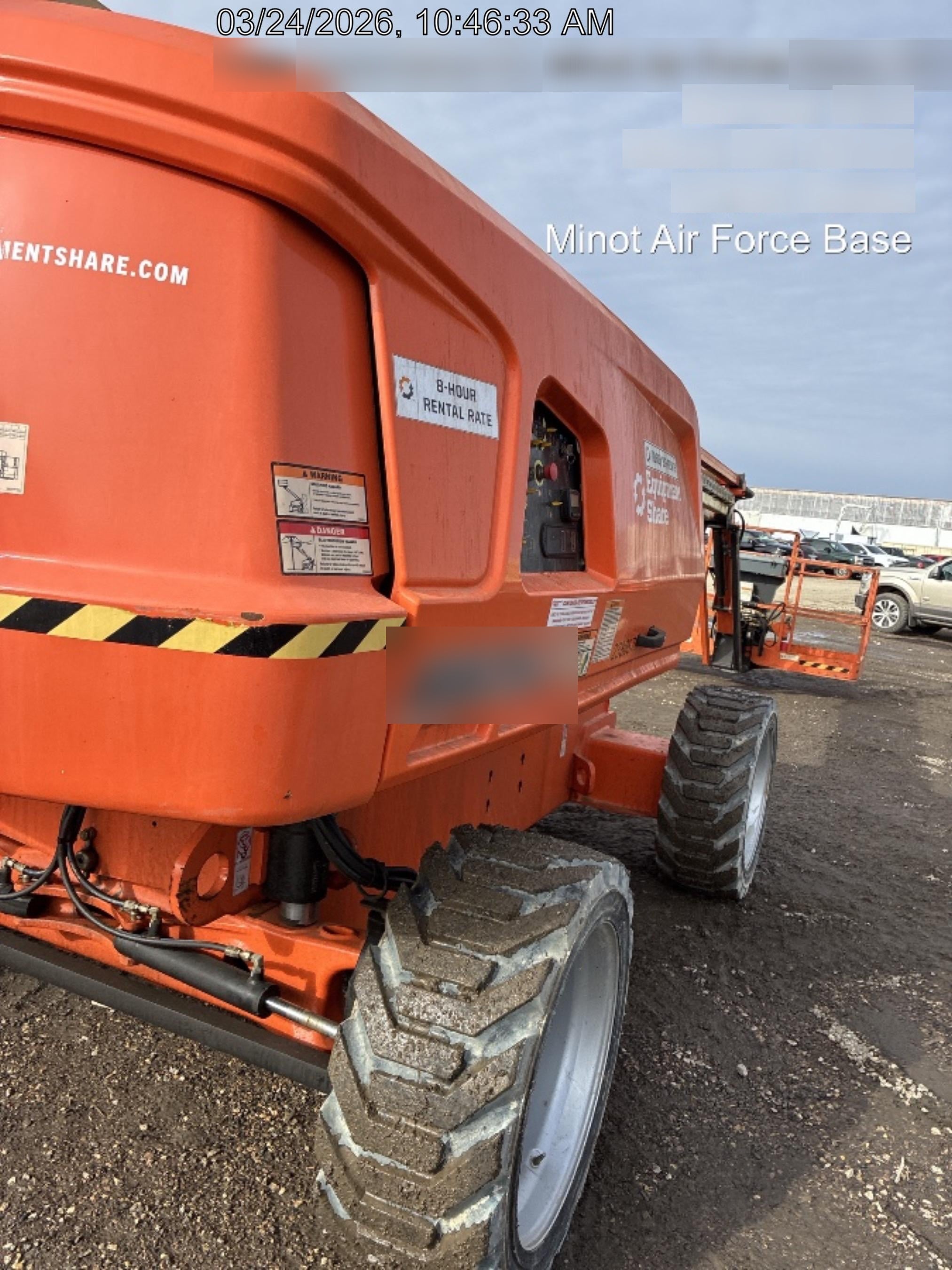 2022 JLG 660SJ