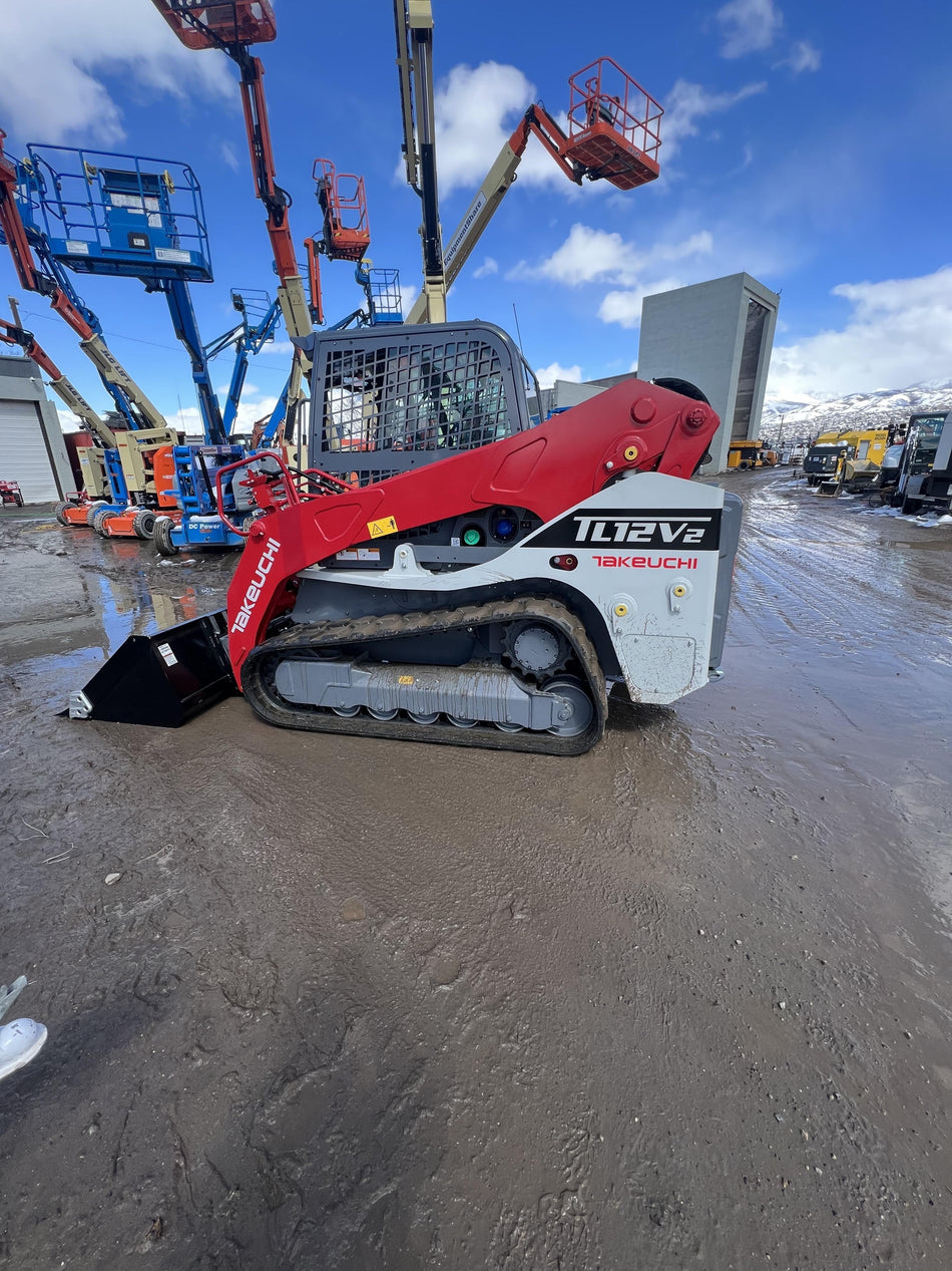 2023 TAKEUCHI TL12V2-CR