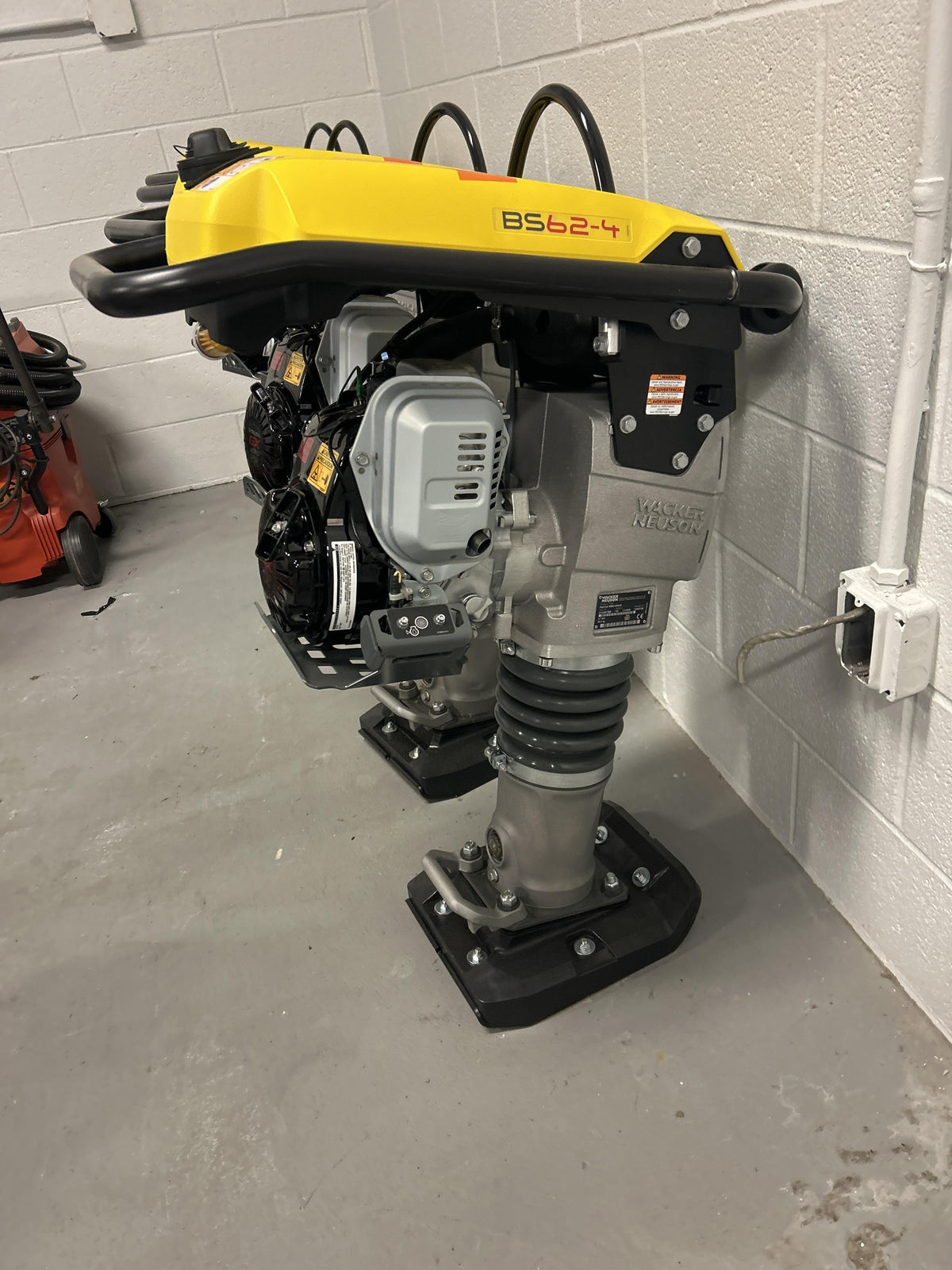 2025 WACKER NEUSON BS62-4Ab/28