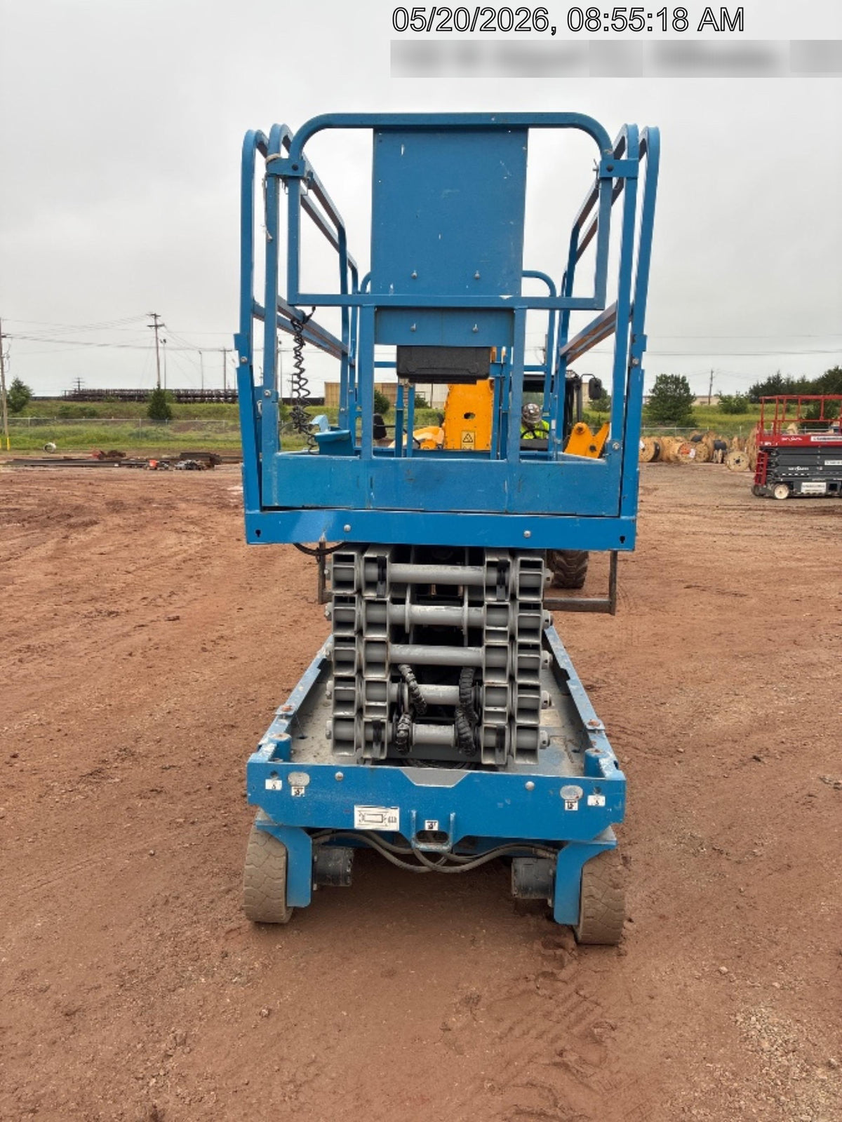 2019 Genie GS-4047 Folding rails with half height swing gate