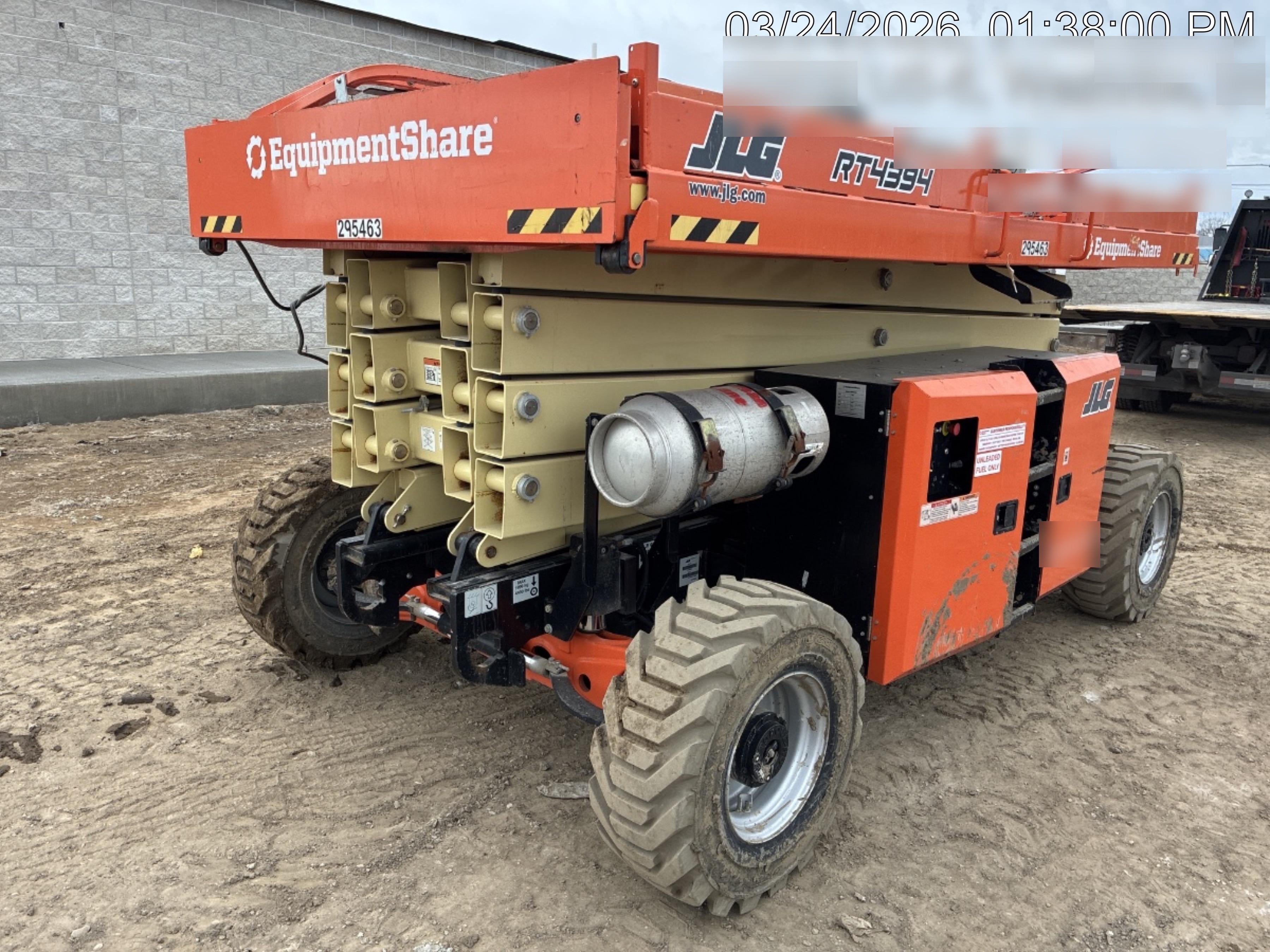 2023 JLG RT4394