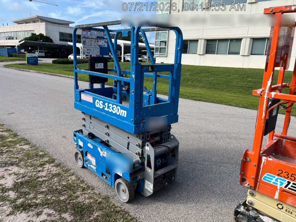 2021 GENIE GS-1330m