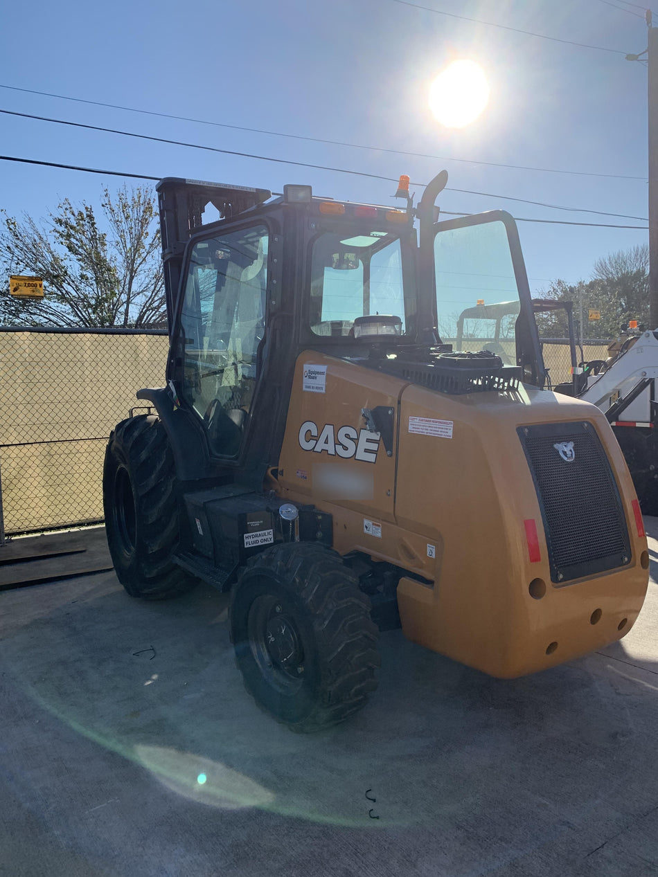 2021 CASE 588H