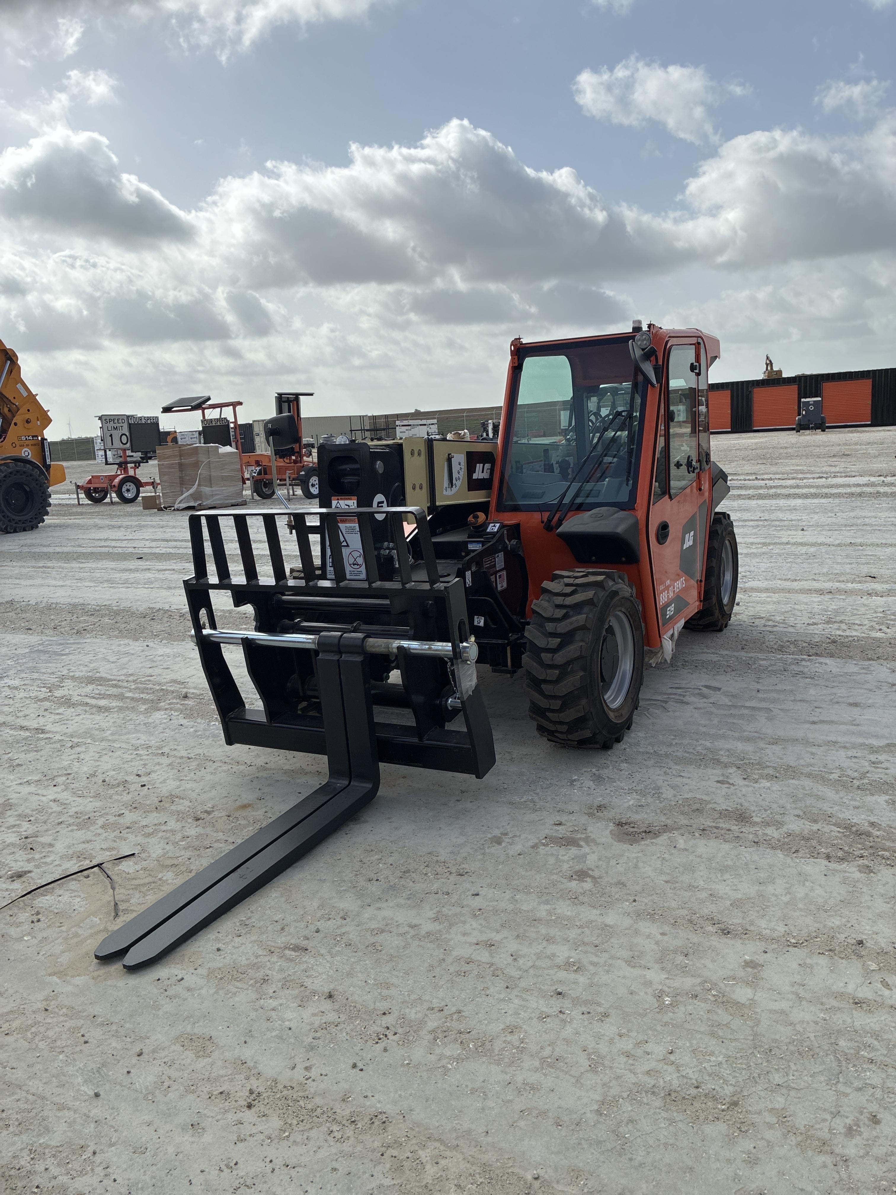 2026 JLG 519