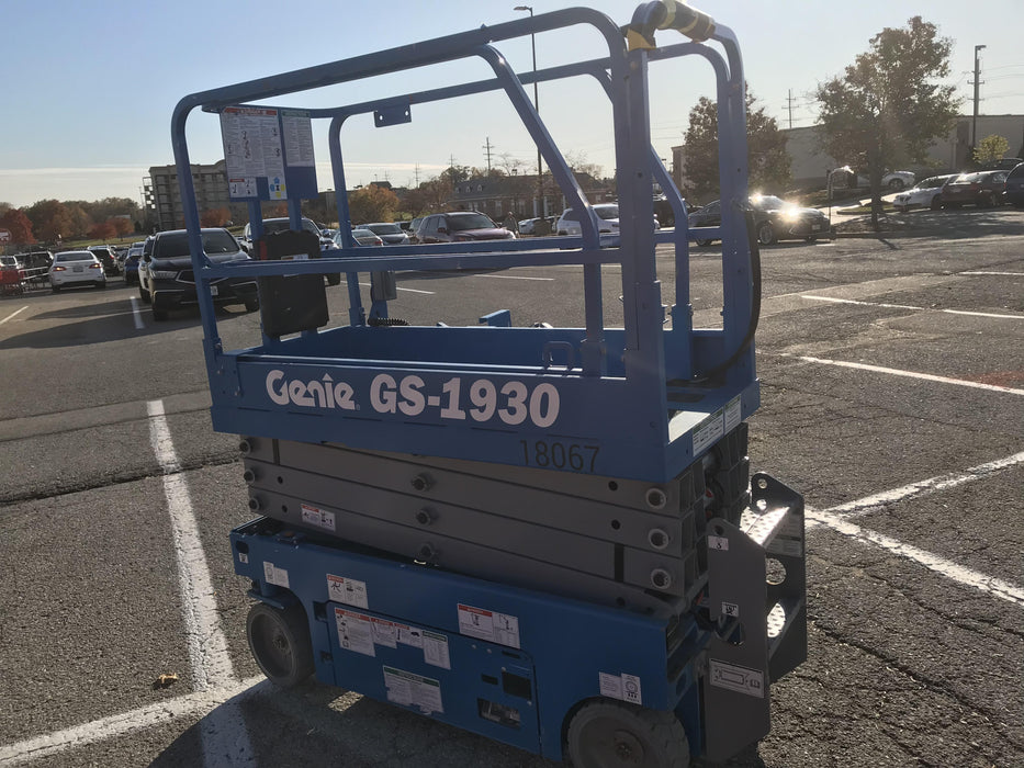 2018 Genie GS-1930 Genie GS-1930 w/Fixed Rail, Chain Entry