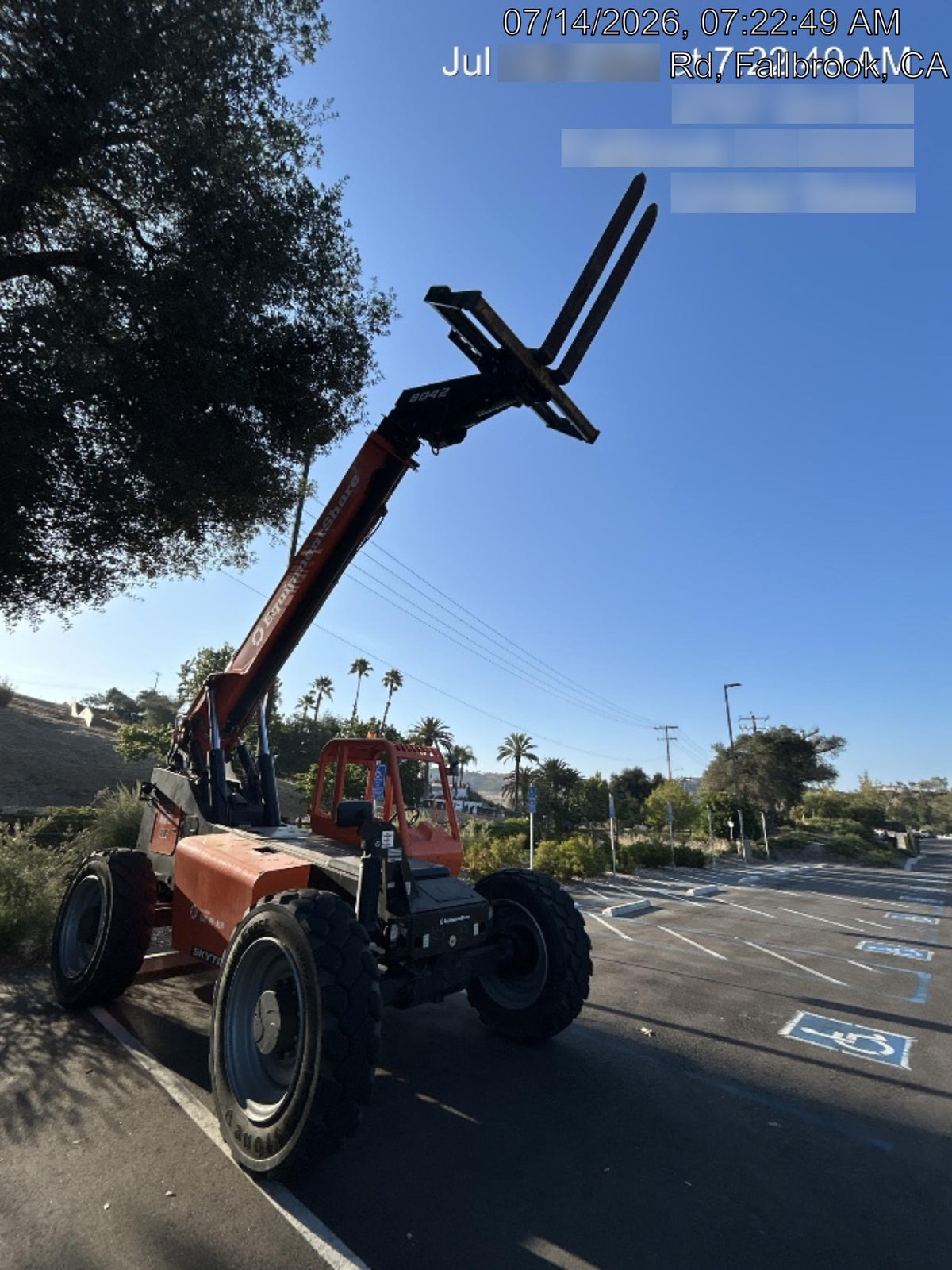 2023 SKYTRAK 8042