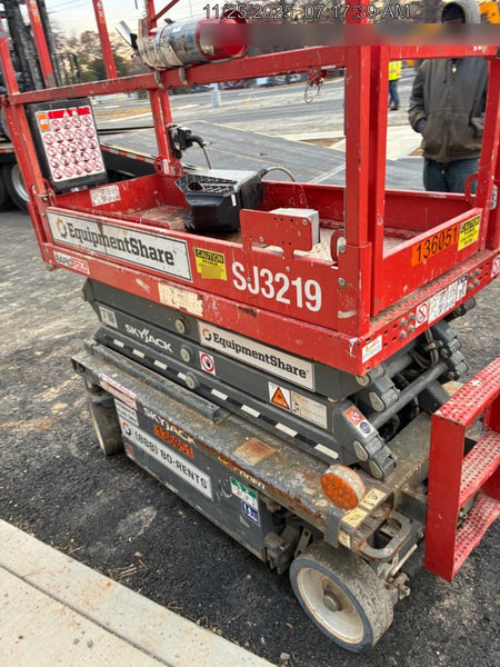 2021 SKYJACK SJ3219