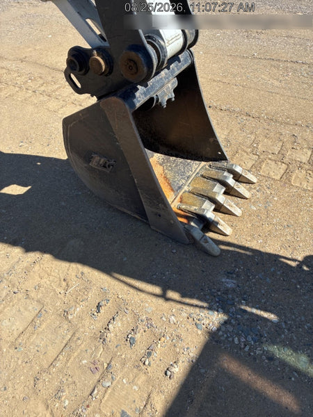 2025 TAKEUCHI 24" Bucket Takeuchi