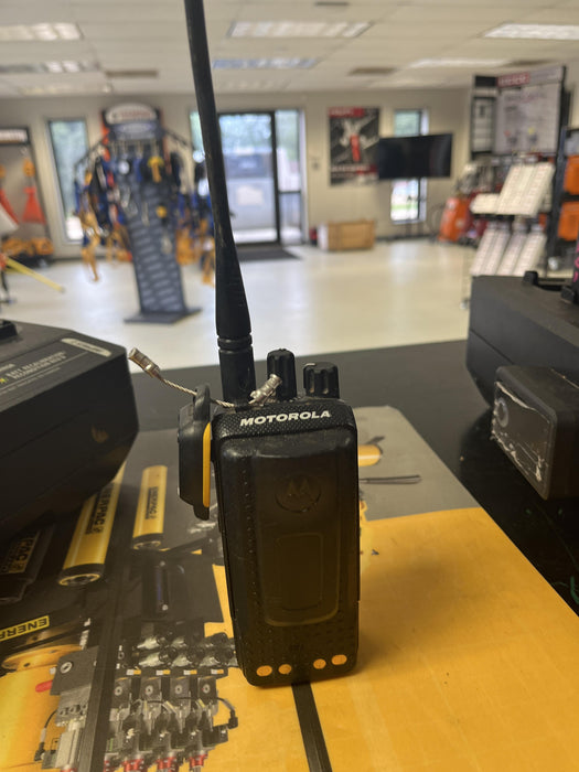 2021 MOTOROLA XPR3300E