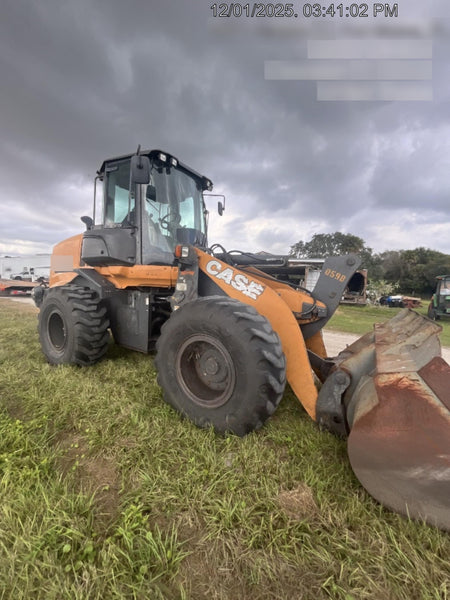 2017 CASE 621G