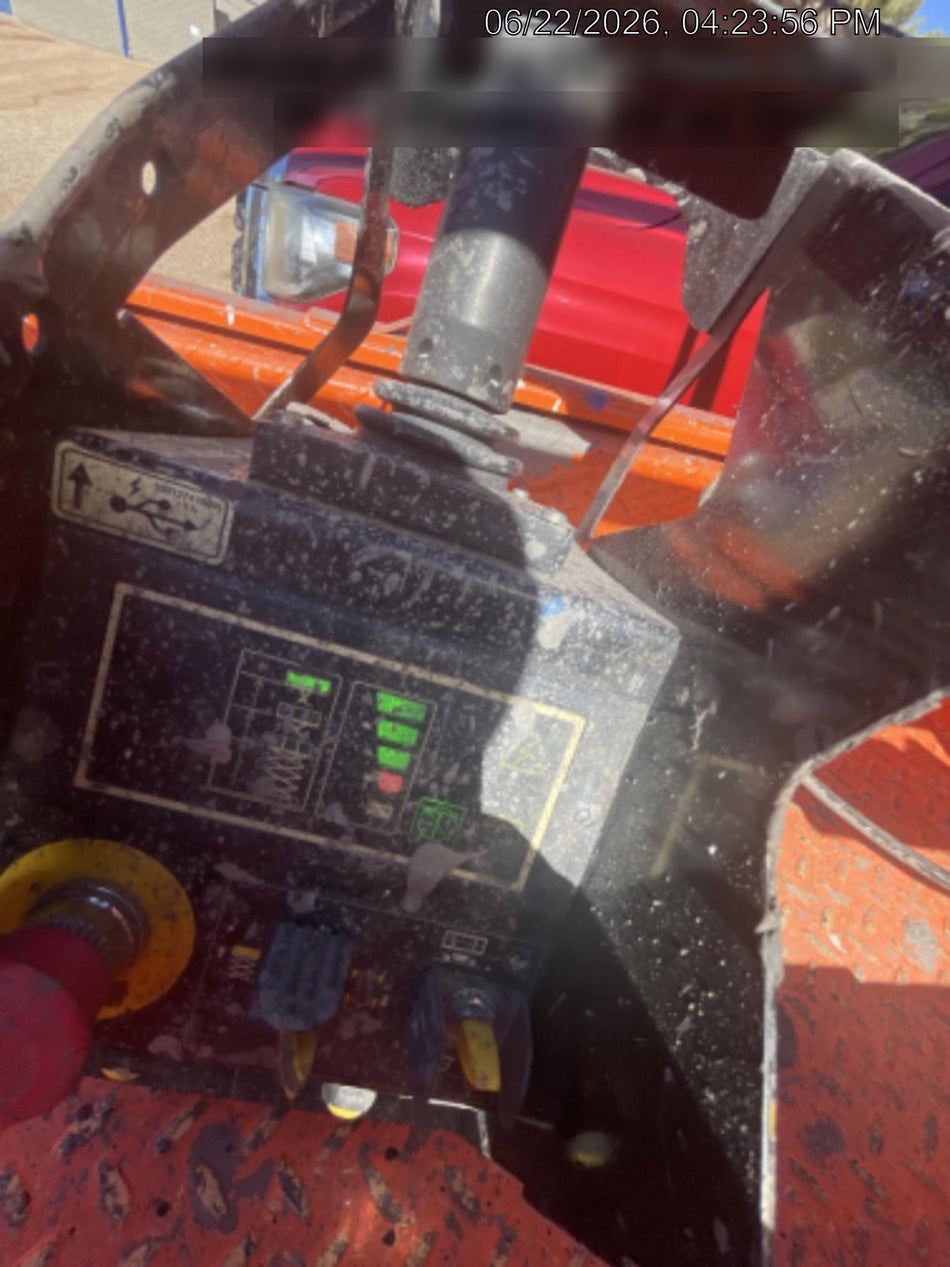 2022 JLG ES2632