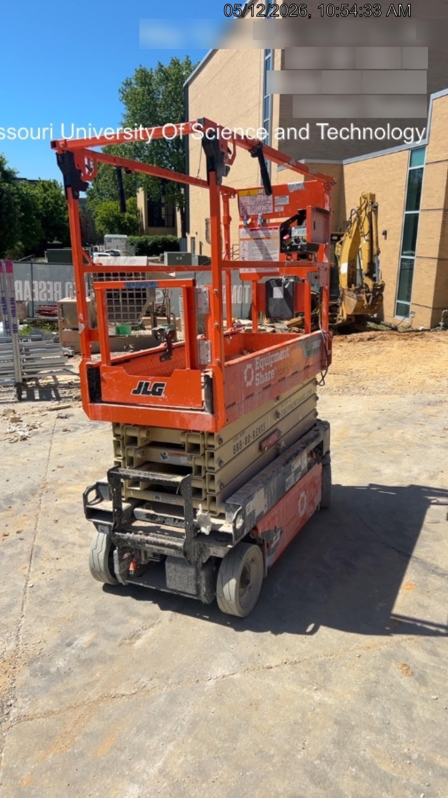 2025 JLG ES1932