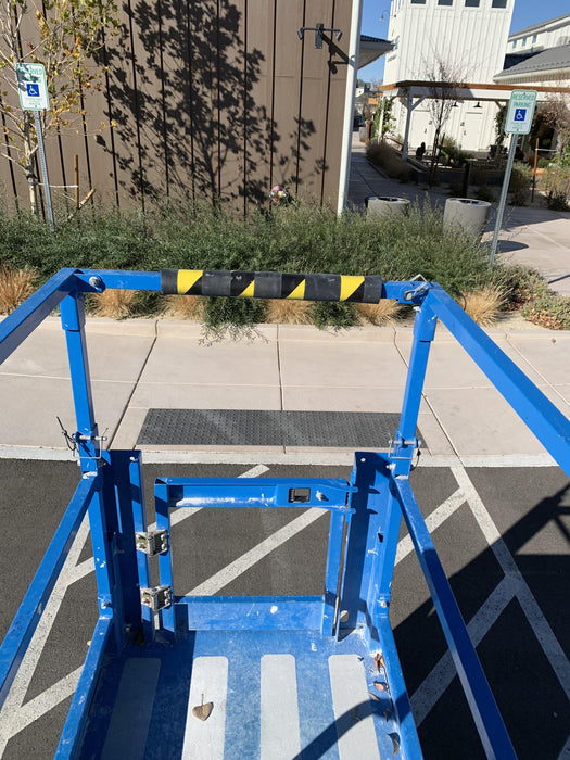 2020 Genie GS-2632 Solid NM Tires, Folding Rails with Half-Height Swing Gate, Beacon, 800W Invertor