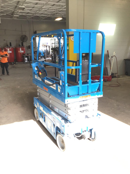 2020 Genie GS-1930 Fixed rails with chain entry gate - Pre A92.20