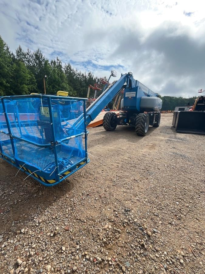 2020 GENIE Z-135/70