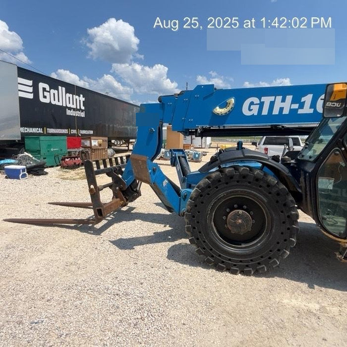 2019 Genie GTH-1056 Cab/Heat/AC, Solid RT Tires, LED Work Lights, Beacon 60" QA Carriage, 60" Forks