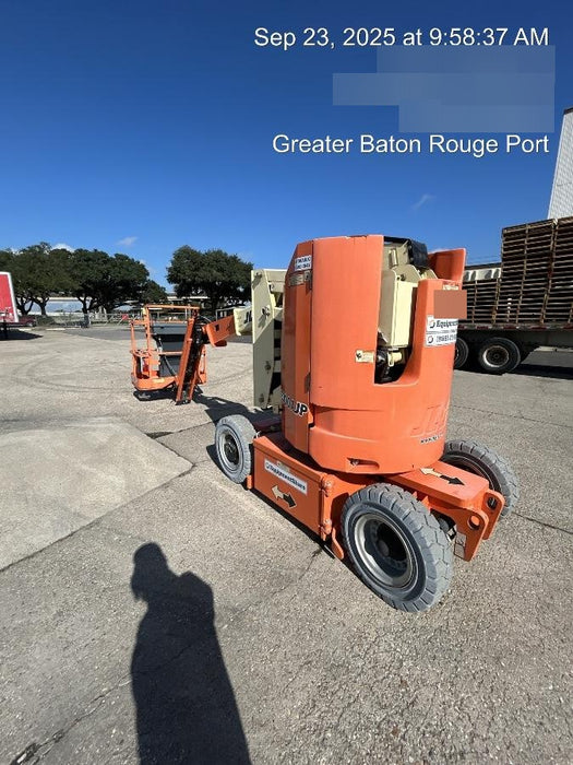 2019 JLG E300AJP