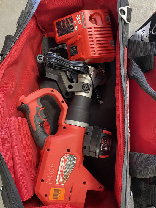 2021 MILWAUKEE 2776-21