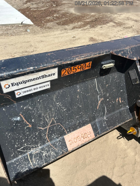 2022 JLG 1001100823