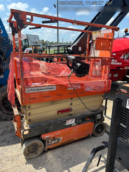 2022 JLG ES1932