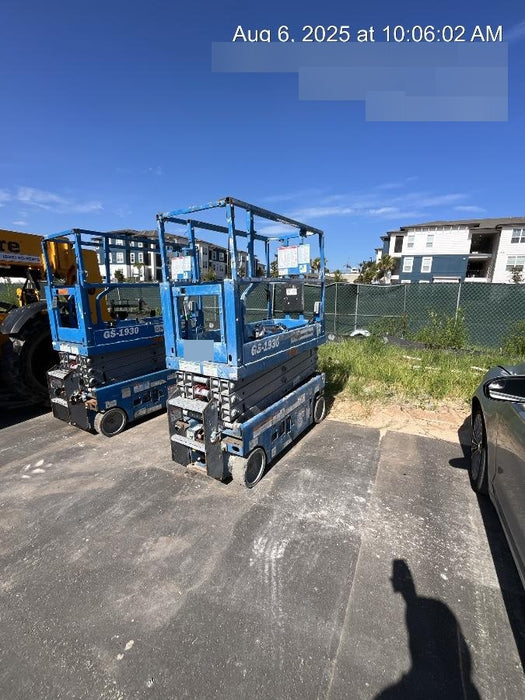 2020 Genie GS-1930 Solid Non Marking Tires, Beacon, Folding rails with half height swing gate